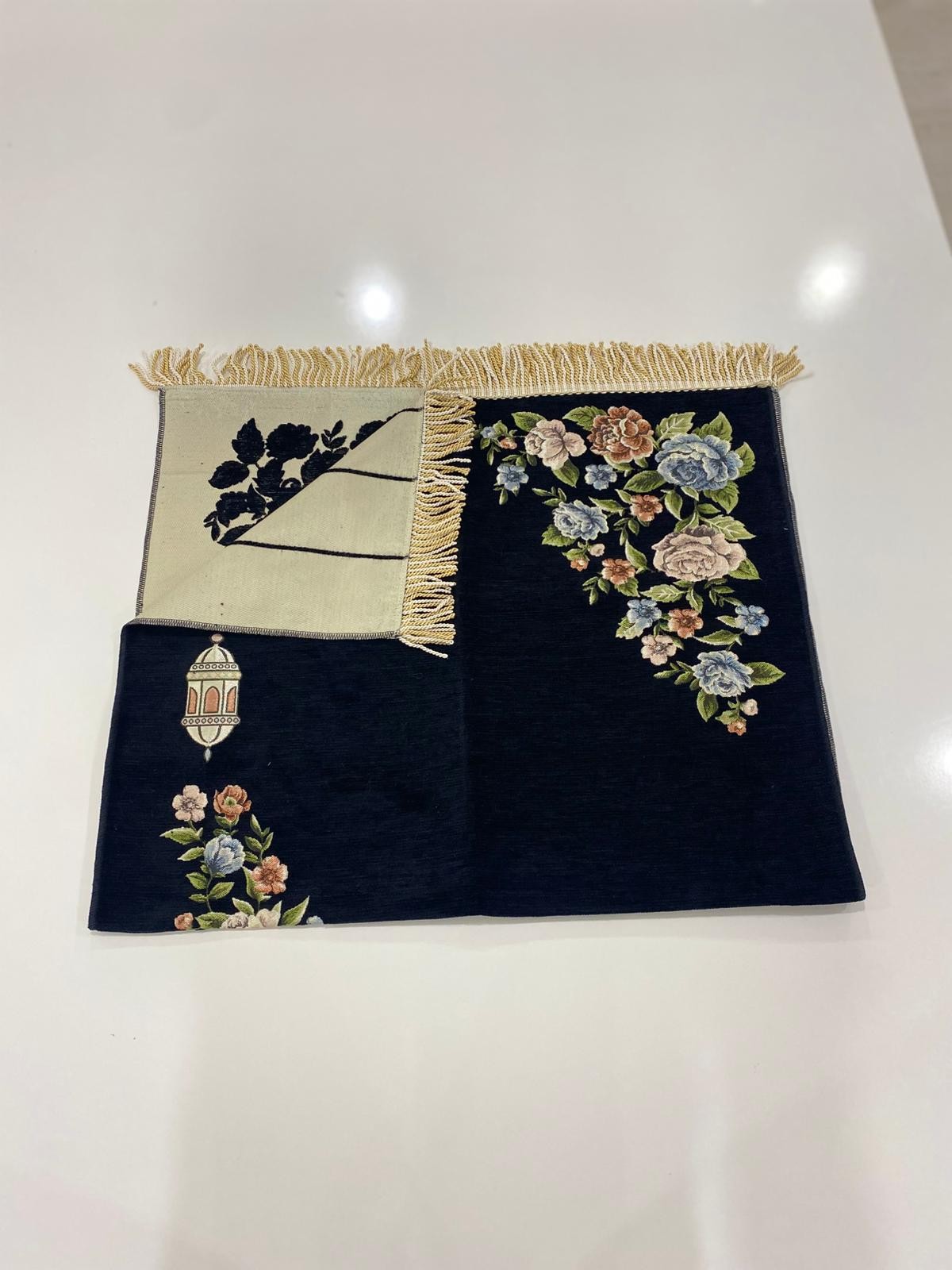 SECCADE MİKRO KANDİL GÜLLÜ ASTARSIZ MODEL 7-115*67 Cm