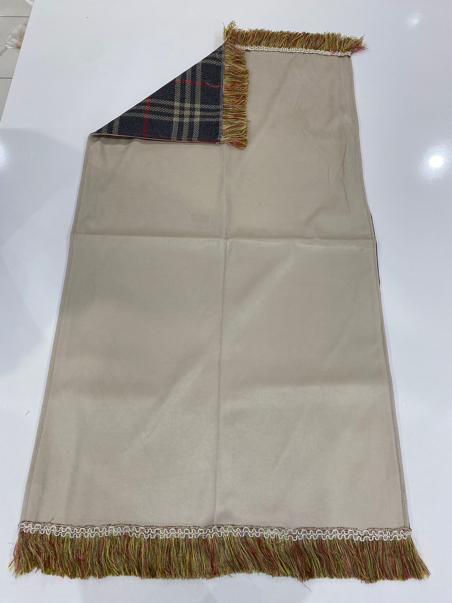 SECCADE DÜZ KUMAŞ ASTARLI DSZ MODEL 4 RENK 1-115*67 Cm