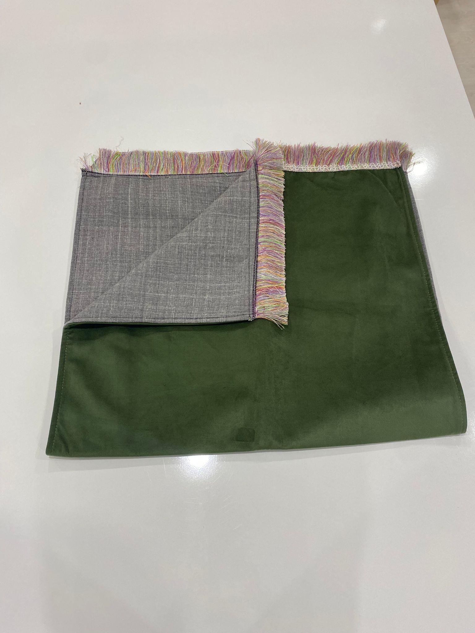 SECCADE DÜZ KUMAŞ ASTARLI DSZ MODEL 17 RENK 3-115*67 Cm