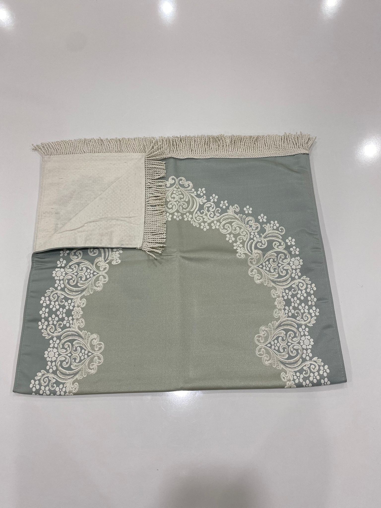 SECCADE SATEN DANTEL İŞLEMELİ ASTARLI MODEL 7 113*68 CM