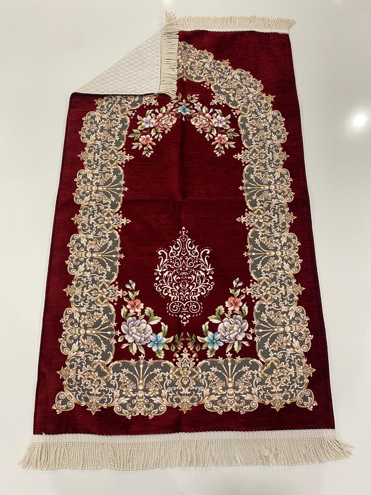 SECCADE M.S. GÜLLÜ ÇİÇEKLİ ASTARLI MODEL 3-114*65 Cm