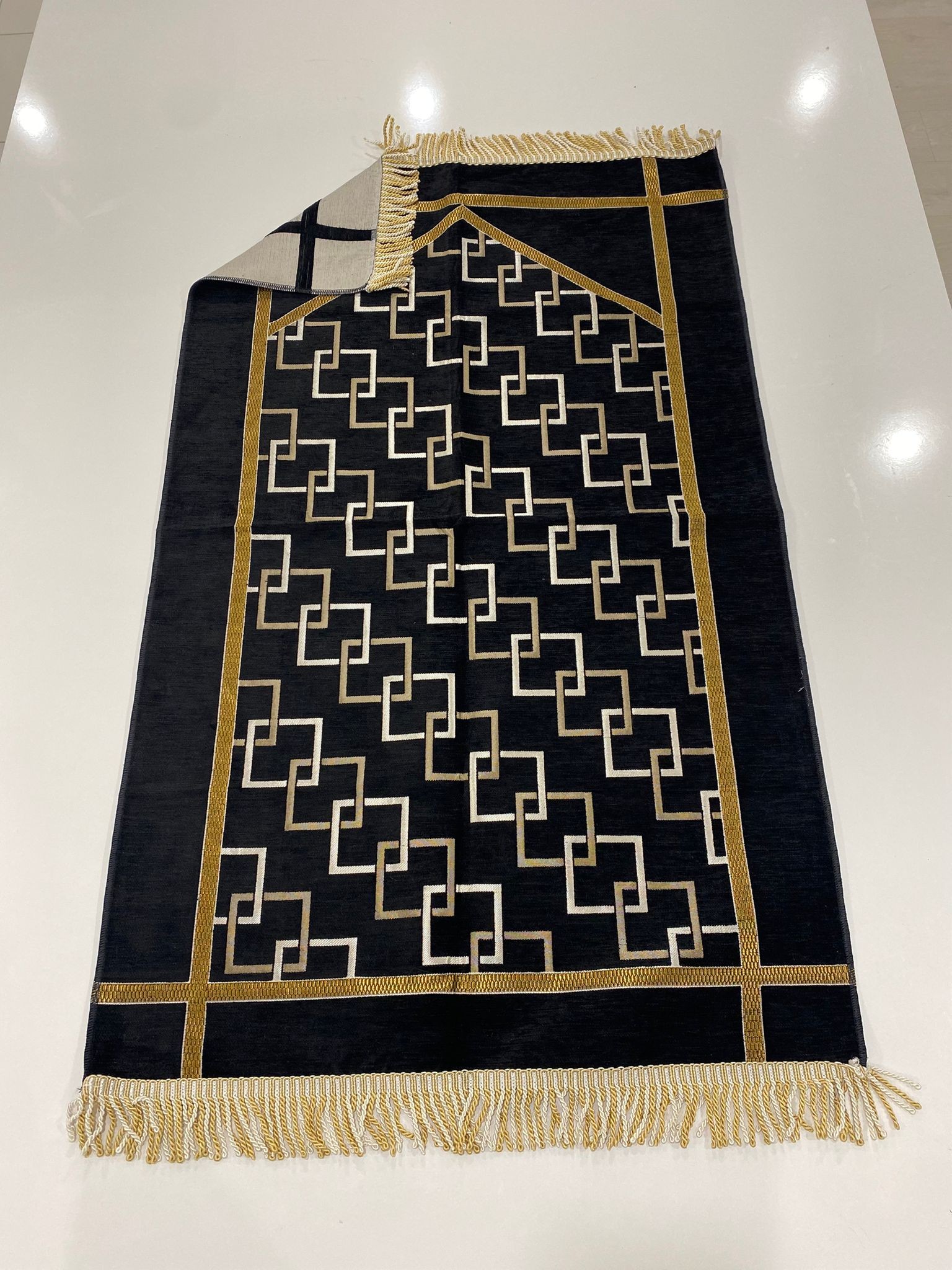 SECCADE MIKRO SONIL KARE ZİNCİRLİ MODEL 8-118*67 Cm