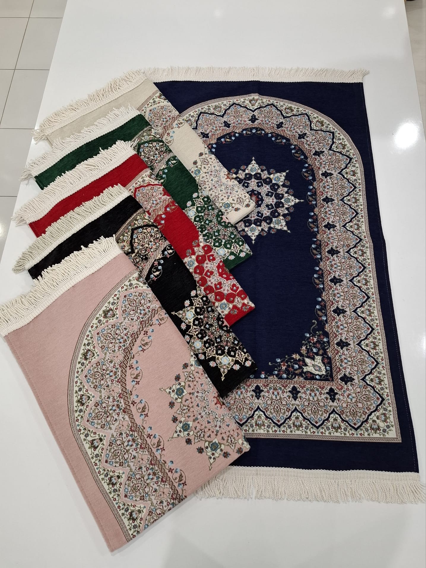 SECCADE MİHRAB ŞÖNİL TOPKAPI ASTARLI MODEL 4-121*74 Cm
