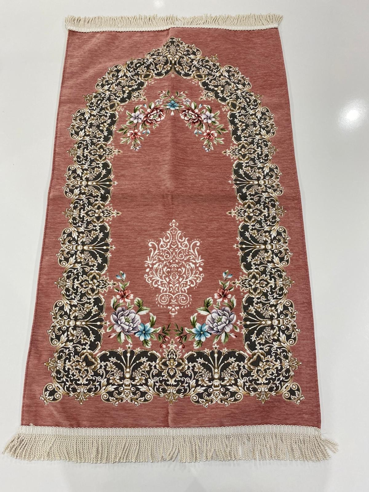 SECCADE M.S. GÜLLÜ ÇİÇEKLİ ASTARLI MODEL 1-114*65 Cm