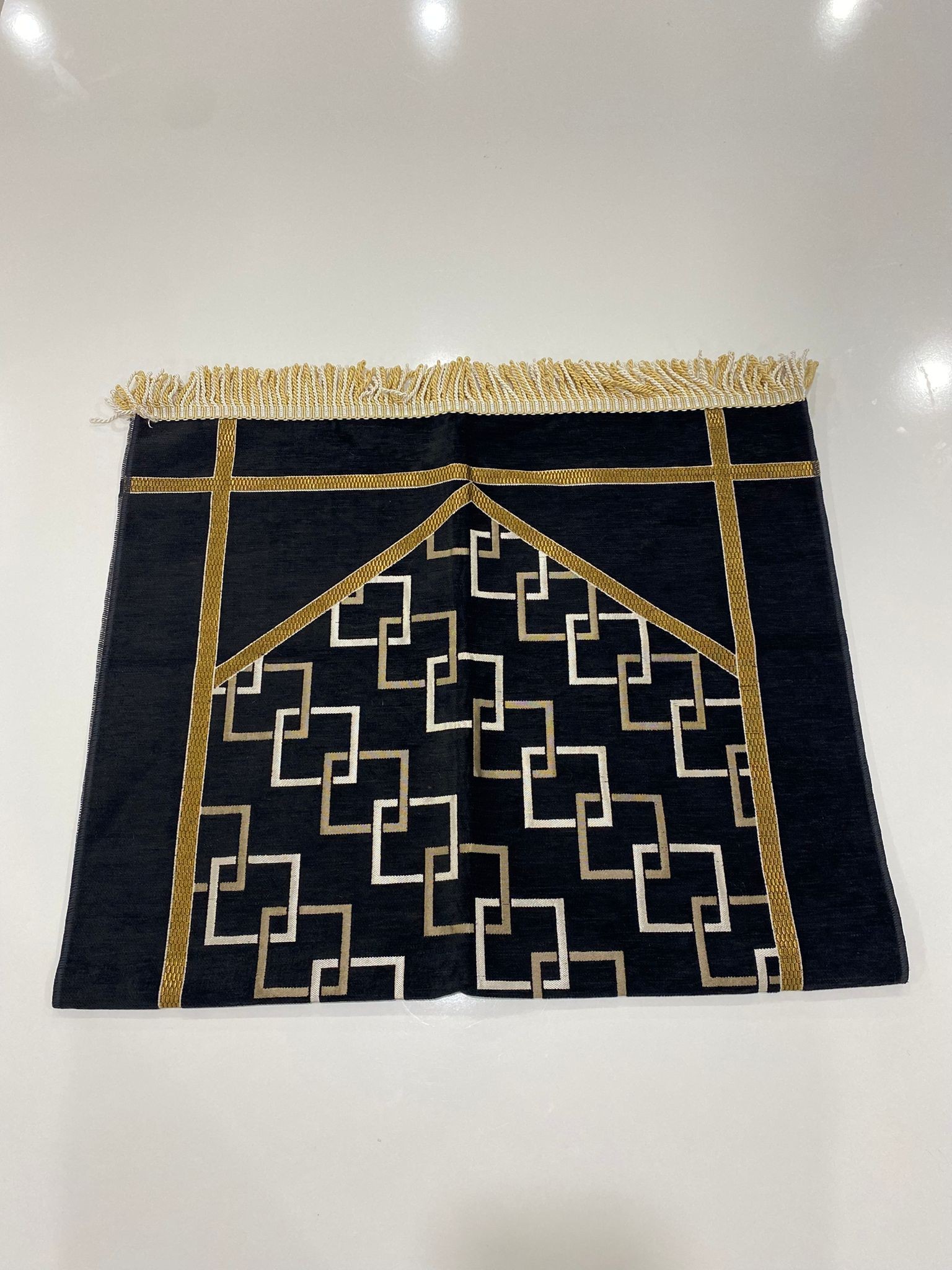 SECCADE MIKRO SONIL KARE ZİNCİRLİ MODEL 8-118*67 Cm