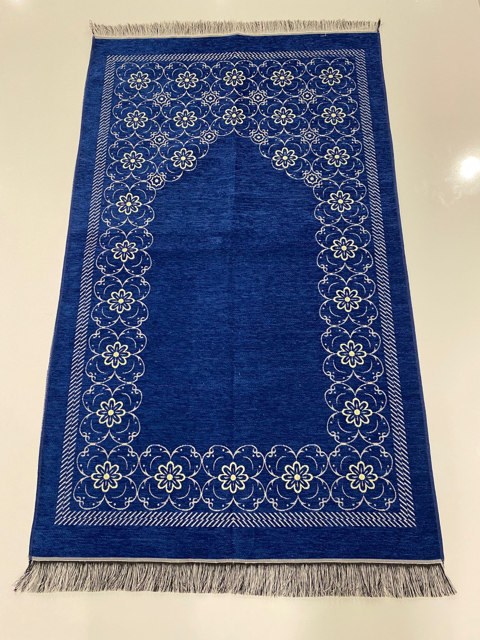 SECCADE SONIL DÜZ SAÇAK PAPATYALI MODEL 4 111*66 CM