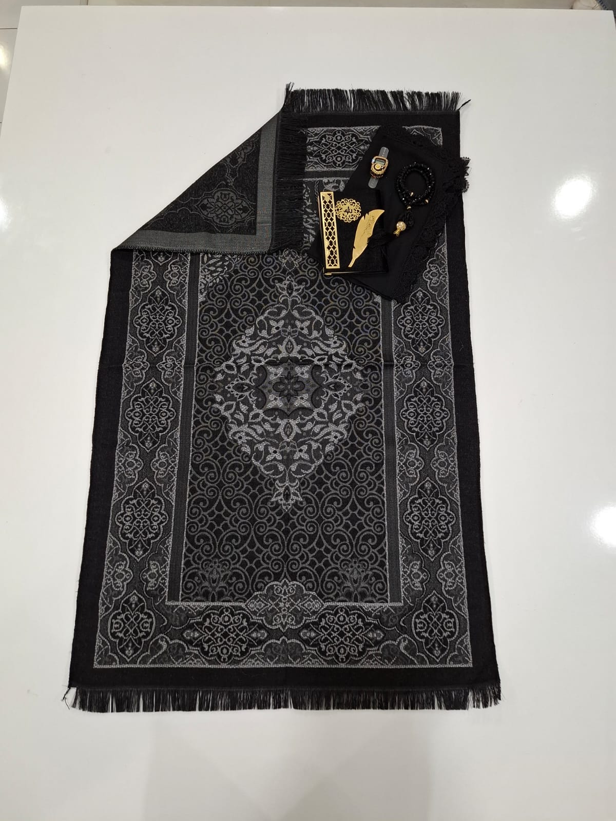 K.SECCADE YASİN AYRAÇ KRS.TESBİH NAMAZ ÖRT. M21-110*64 Cm