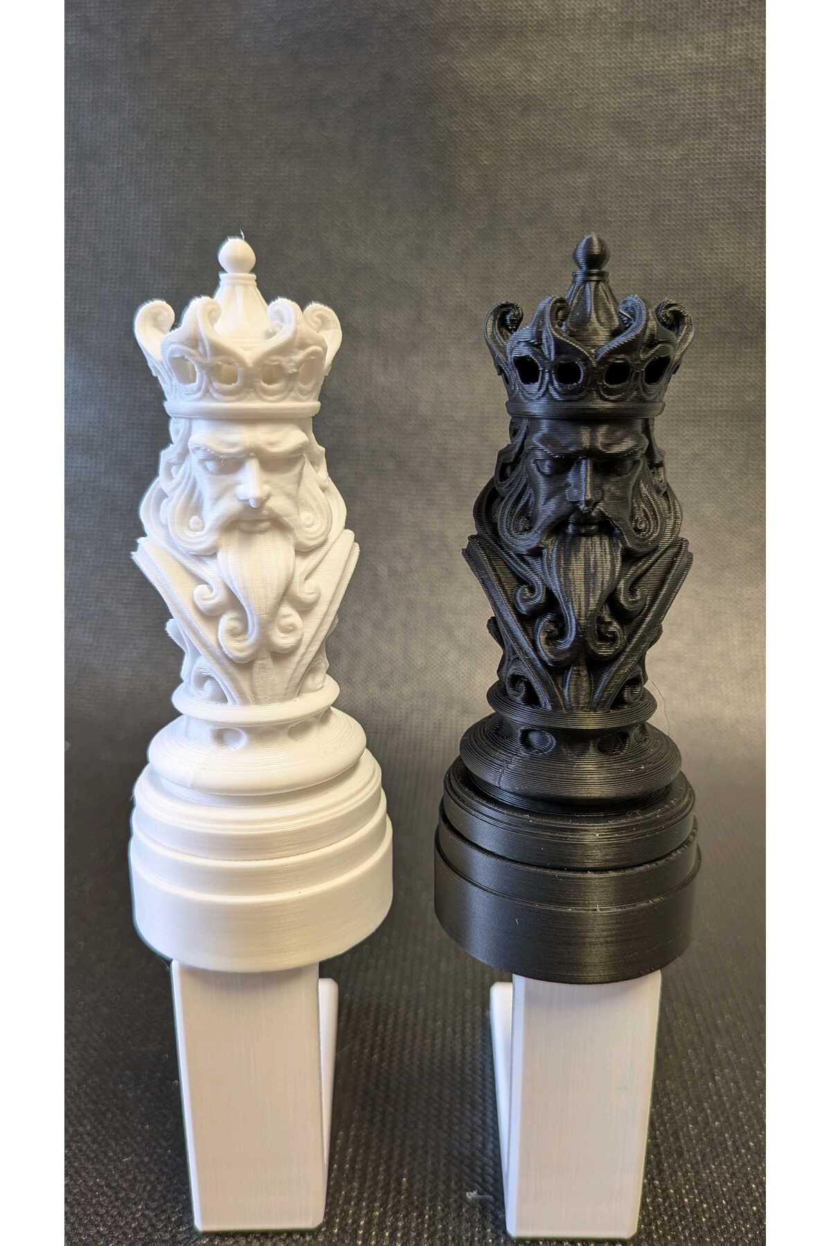 İşlemeli Kraliyet Satranç Taşı Seti