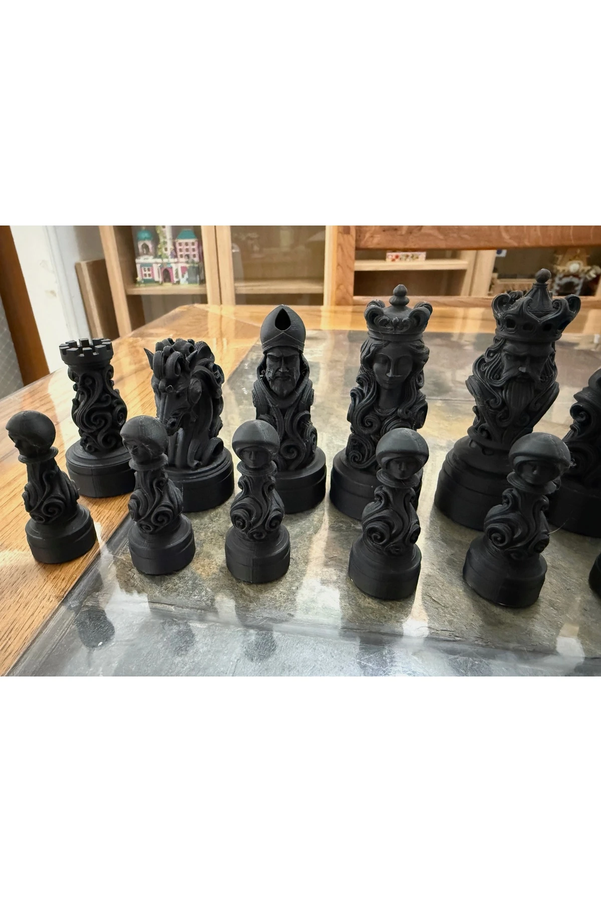 İşlemeli Kraliyet Satranç Taşı Seti