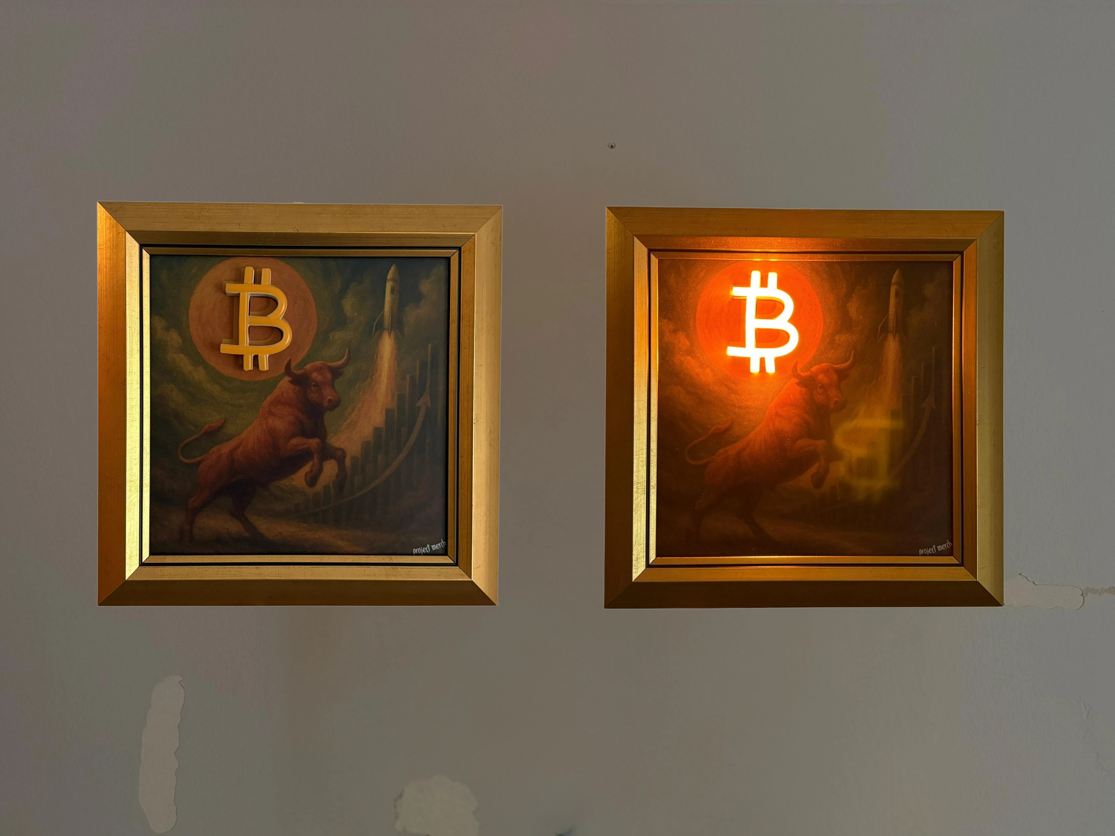 Neon Işıklı Bitcoin & Kripto Temalı Yağlı Boya Çerçeve Koleksiyonu