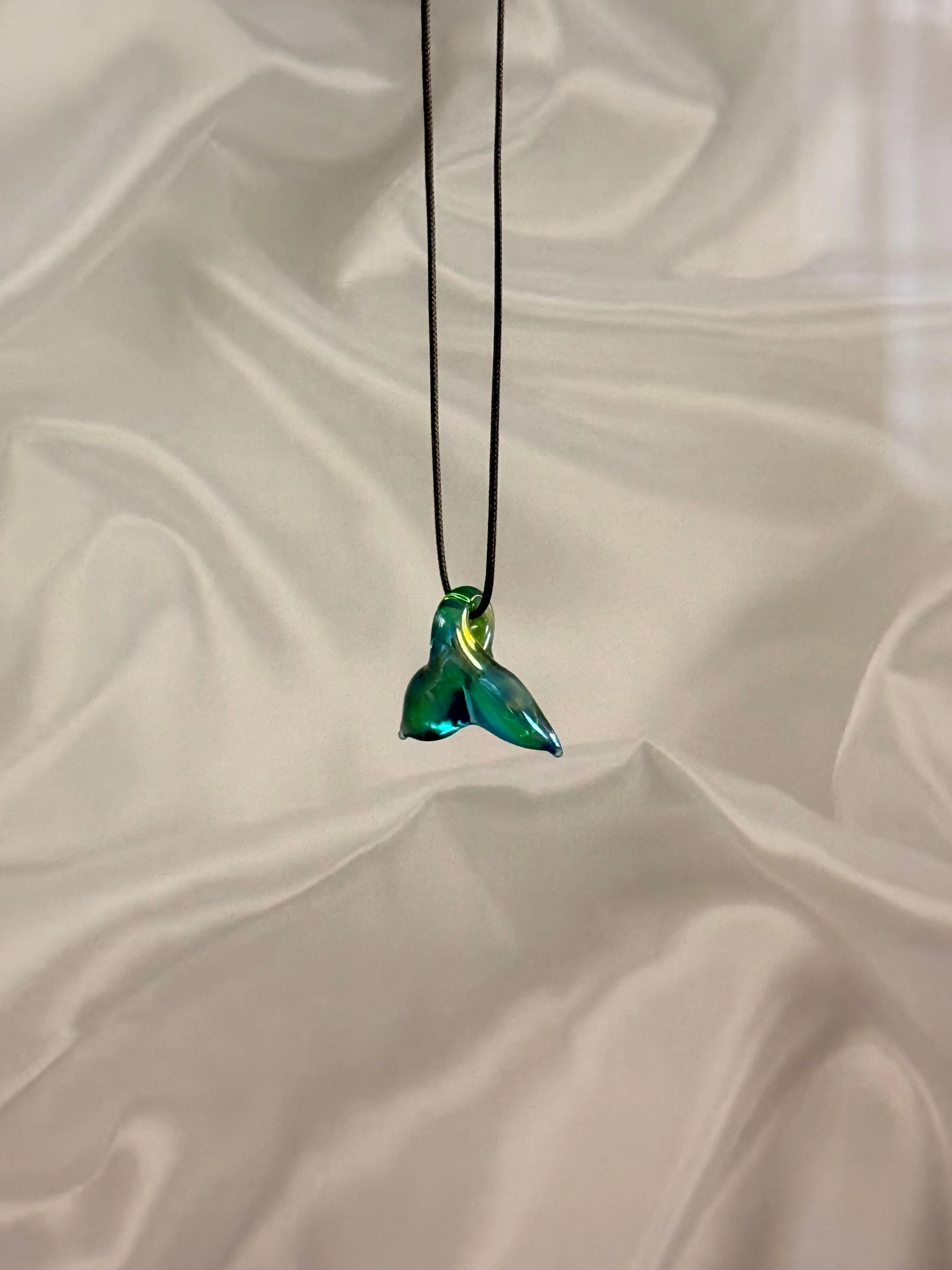 El Yapımı İtalyan Murano Cam Balina Kolye