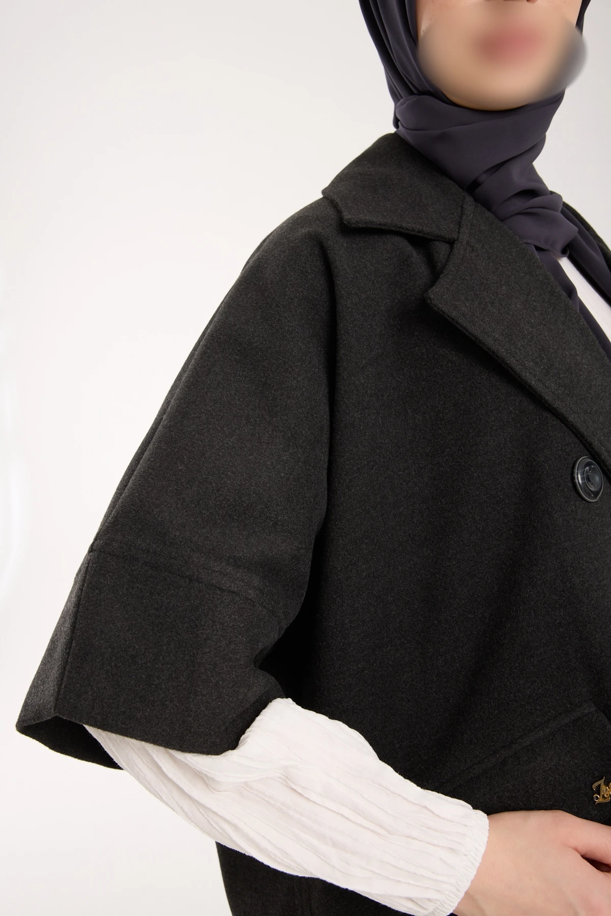 Antrasit Ceket Yaka Kısa Kollu Panço