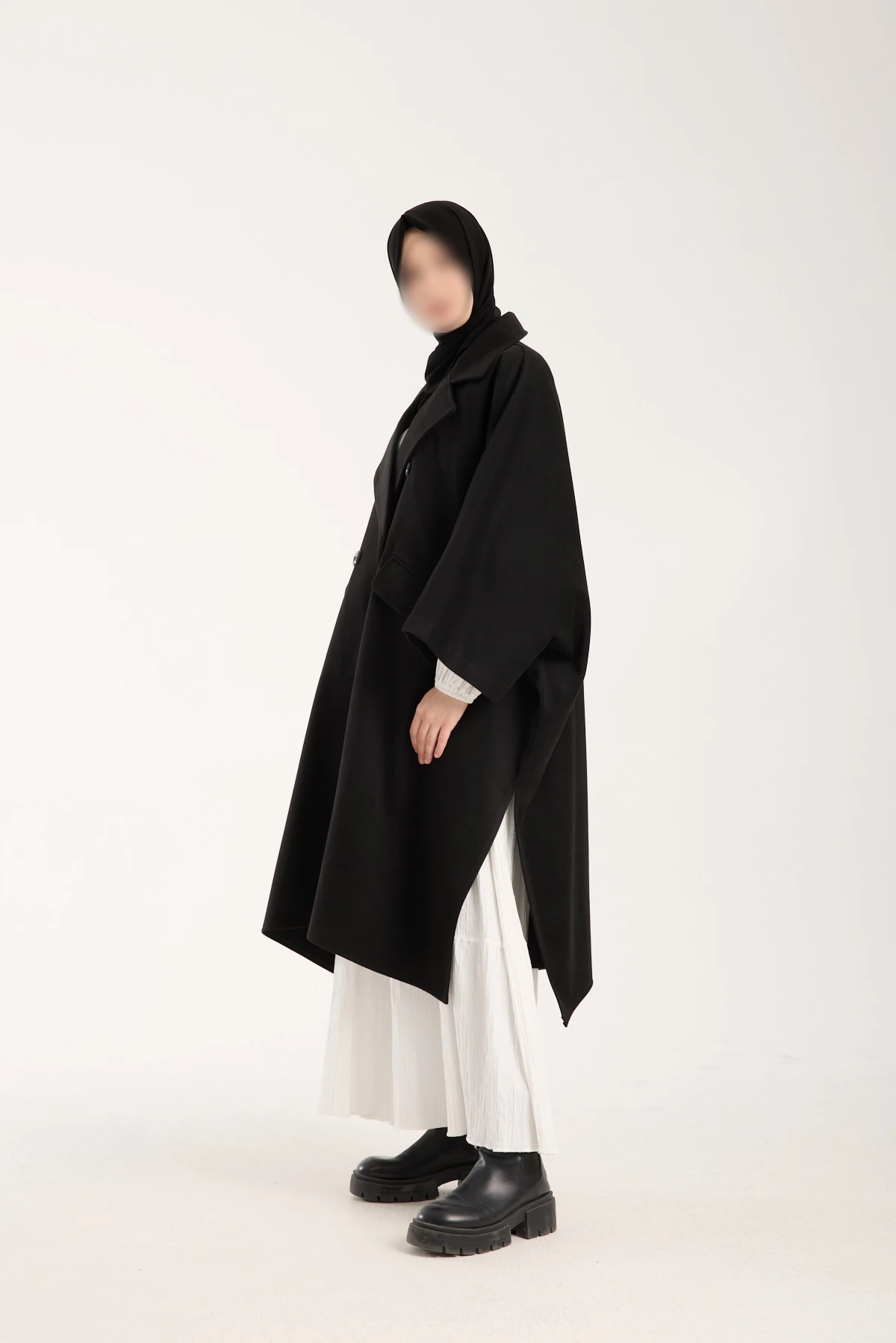 Siyah Ceket Yaka Uzun Kollu Panço