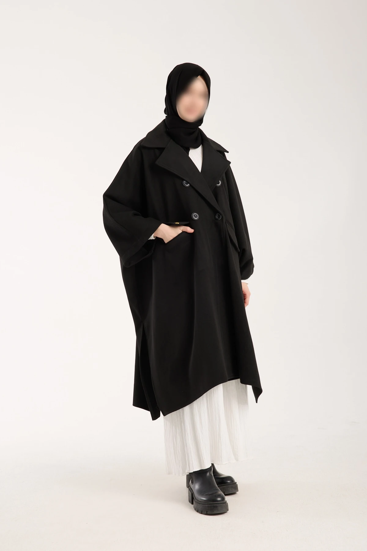 Siyah Ceket Yaka Uzun Kollu Panço