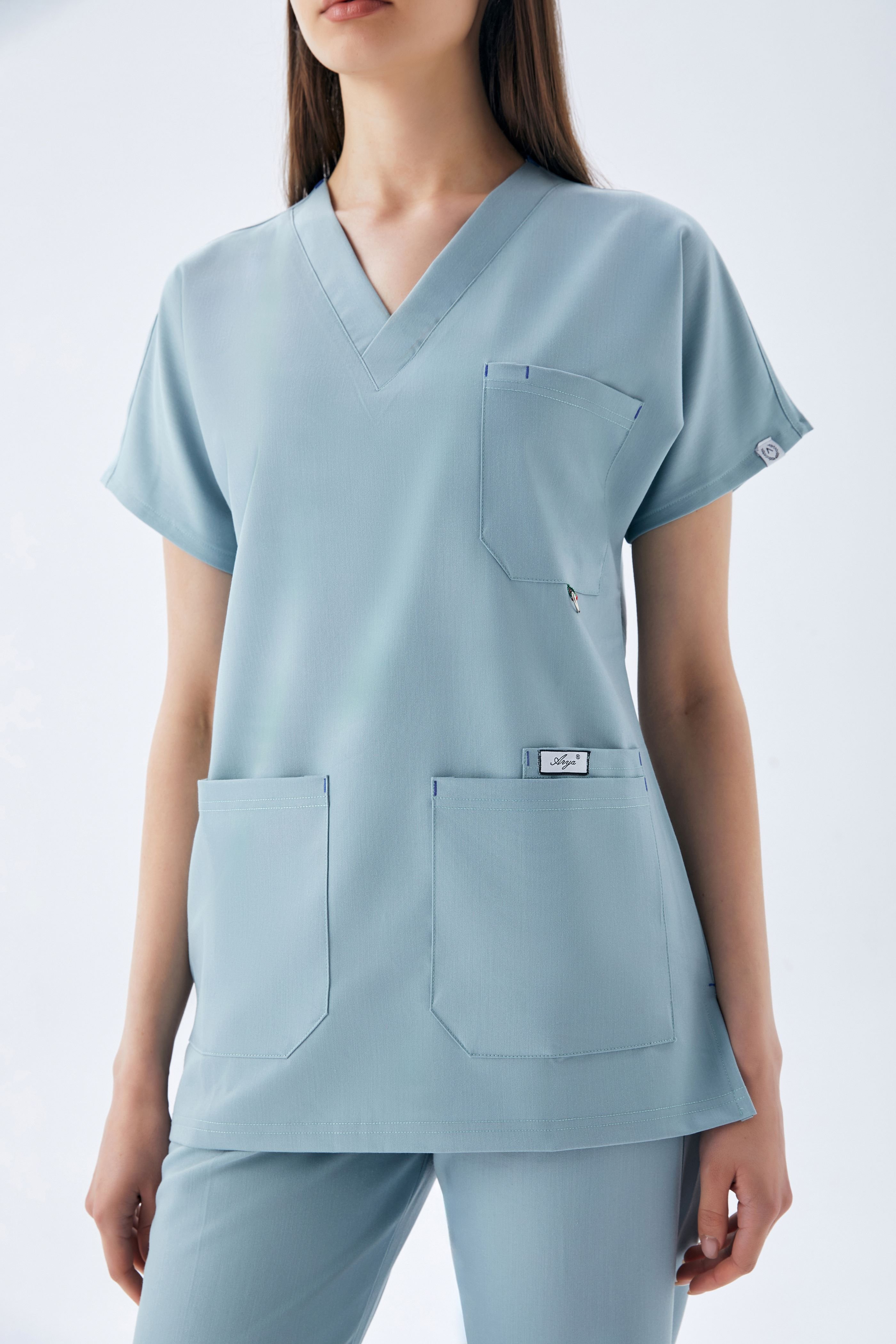 EXCLUSİVE V YAKA KADIN SCRUB TAKIM-BULUT