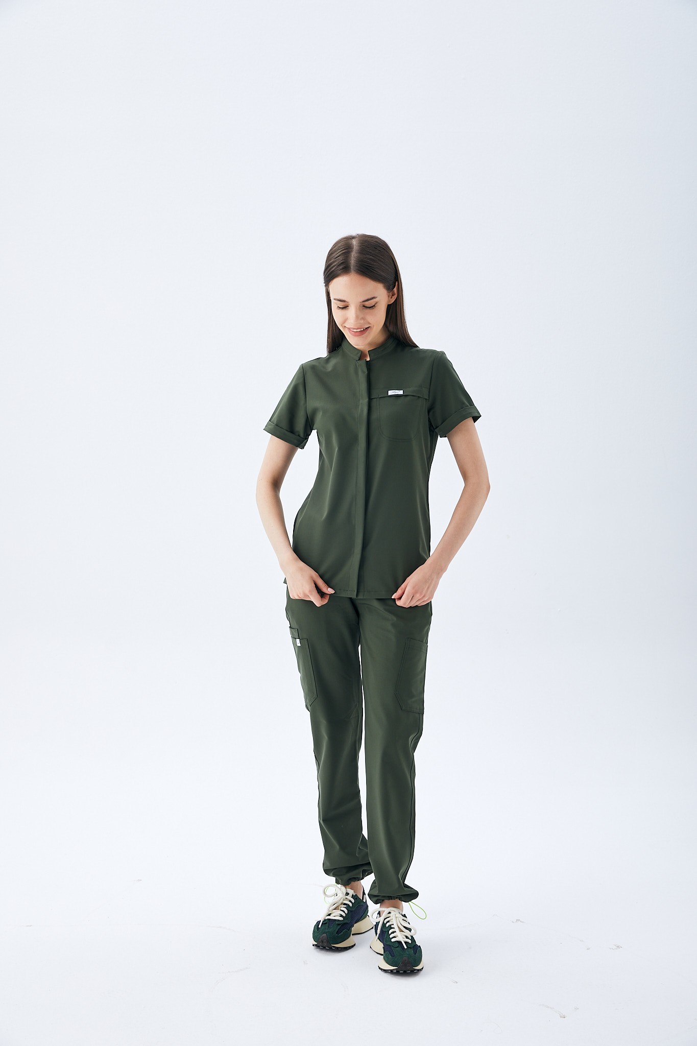 MİLEN SERİE KADIN TEK ÜST SCRUBS - HAKİ