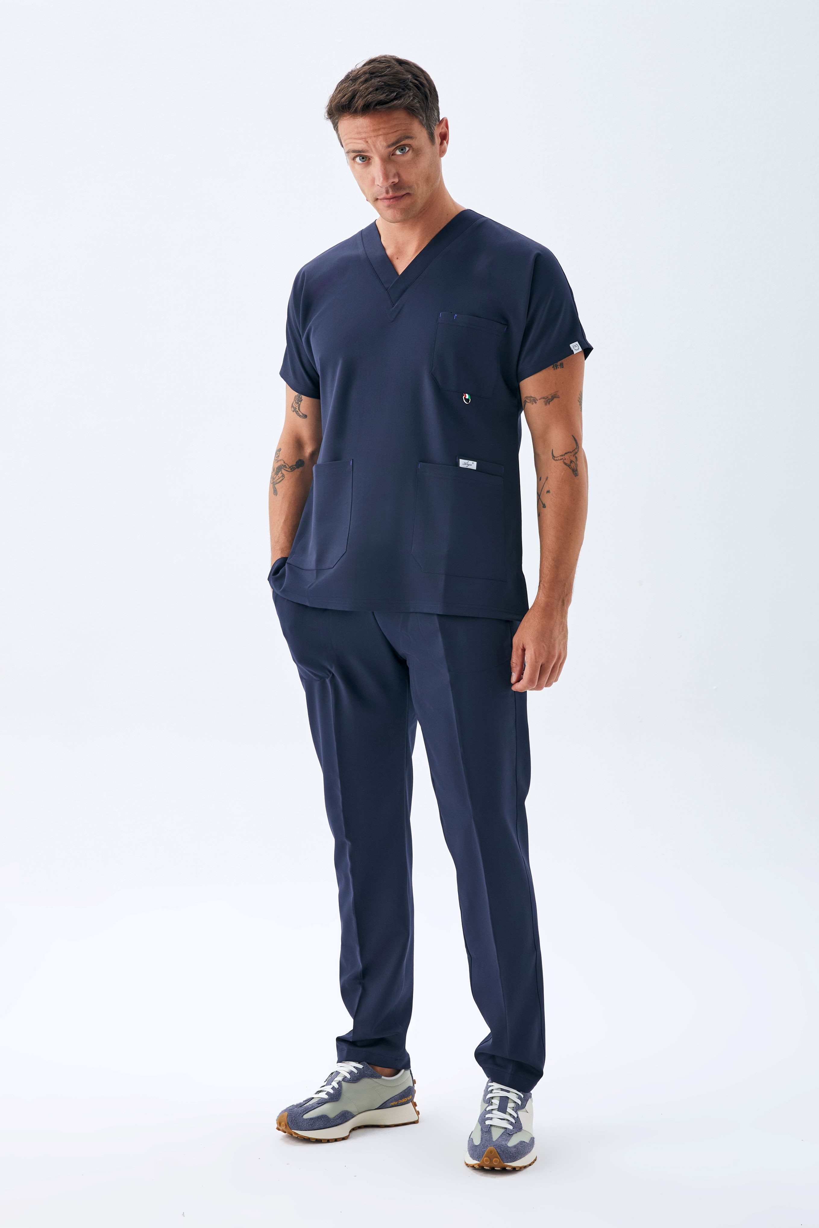 EXCLUSİVE V YAKA ERKEK SCRUB TAKIM - LACİVERT