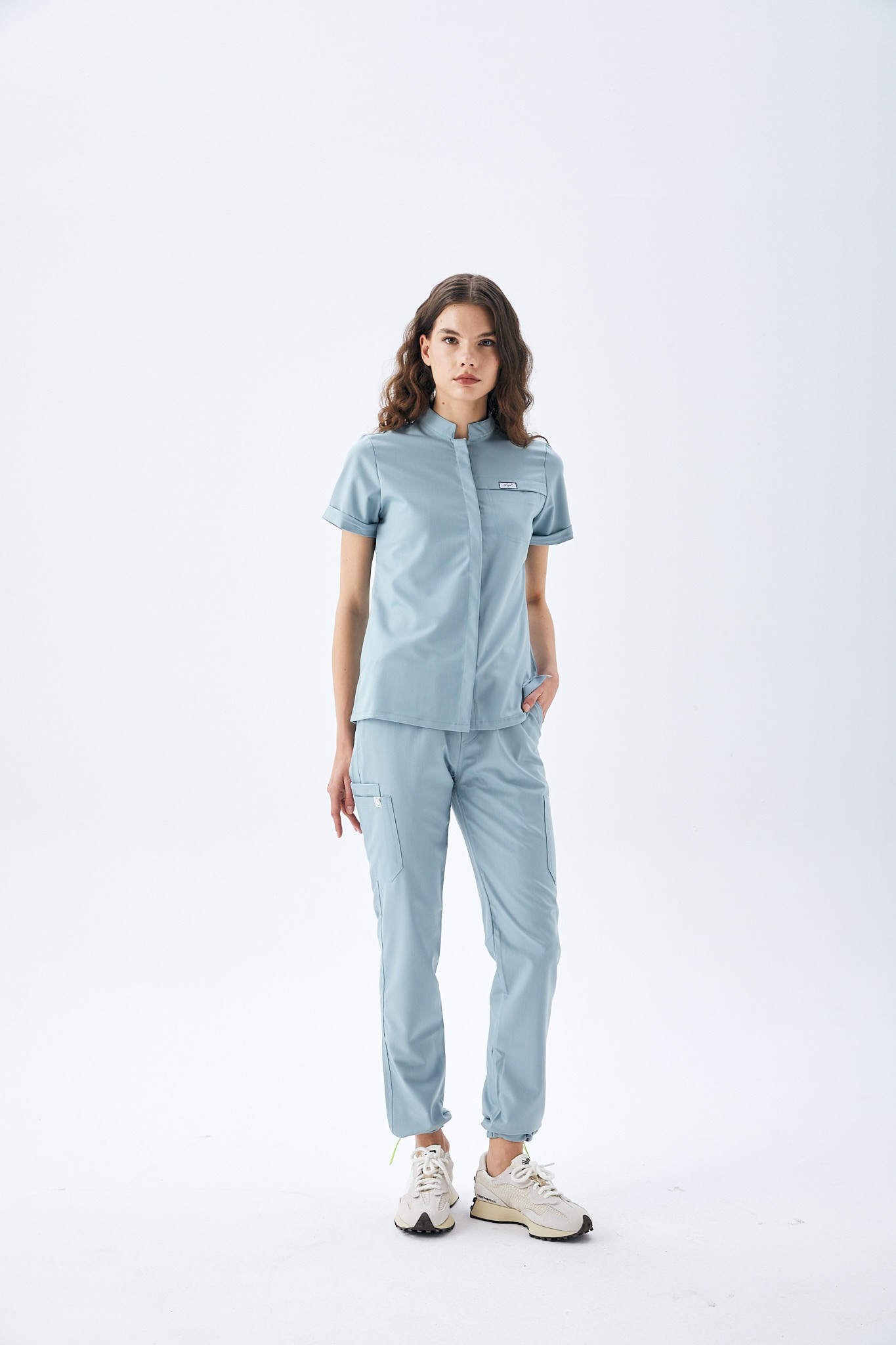 MİLEN SERİE KADIN TEK ÜST SCRUBS - BULUT