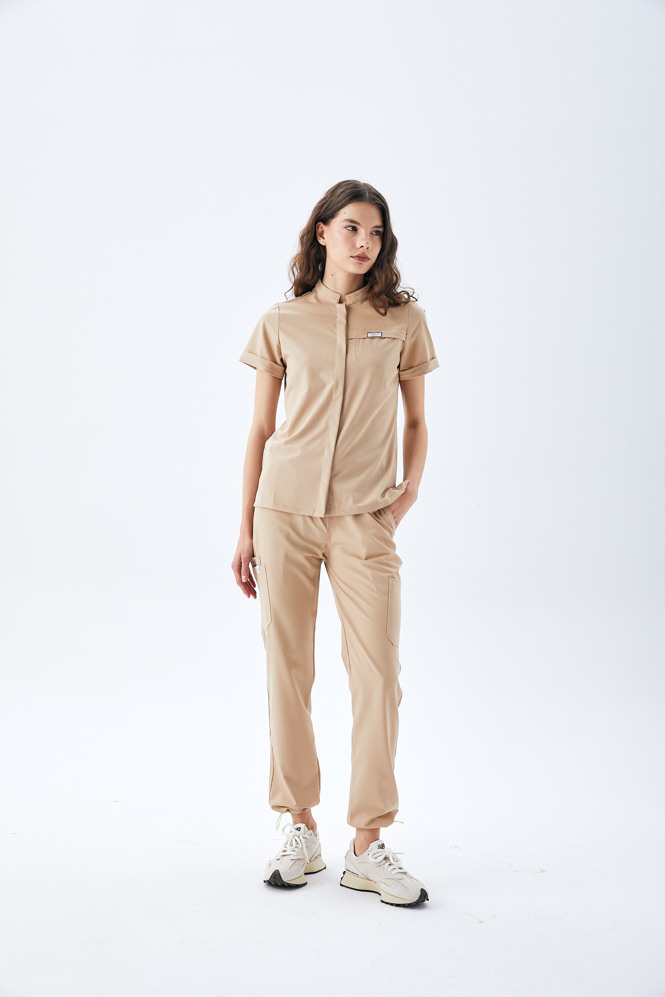 MİLEN SERİE KADIN TEK ÜST SCRUBS - BEJ