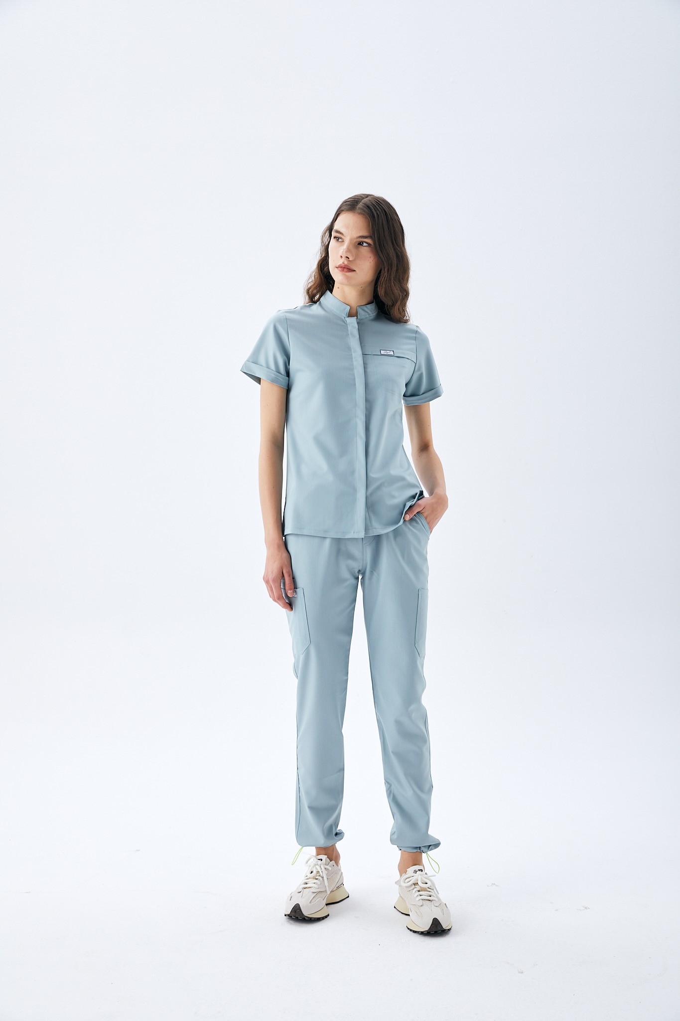 MİLEN SERİE KADIN TEK ÜST SCRUBS - BULUT