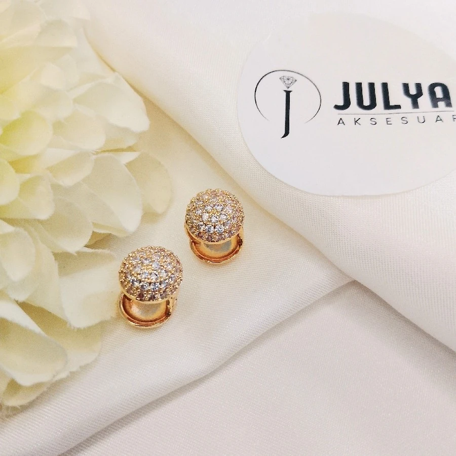 ÇELİK GOLD KARARMAZ PASLANMAZ TAŞLI İKİ TARAFLI ŞIK KÜPE