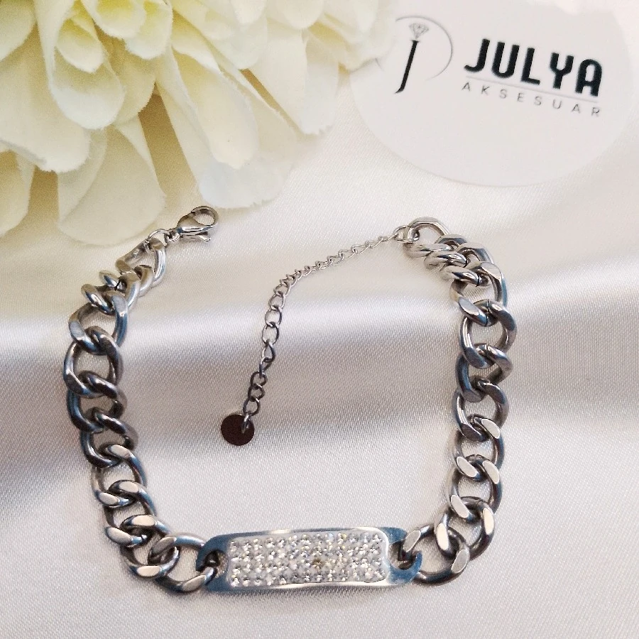 ÇELİK GÜMÜŞ RENGİ KARARMAZ PASLANMAZ TAŞLI KALIN ZİNCİRLİ BİLEKLİK