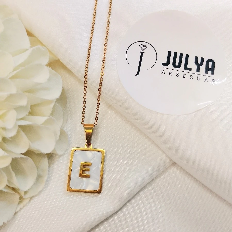 ÇELİK GOLD KARARMAZ PASLANMAZ SEDEFLİ 45+5 CM   HARF KOLYE