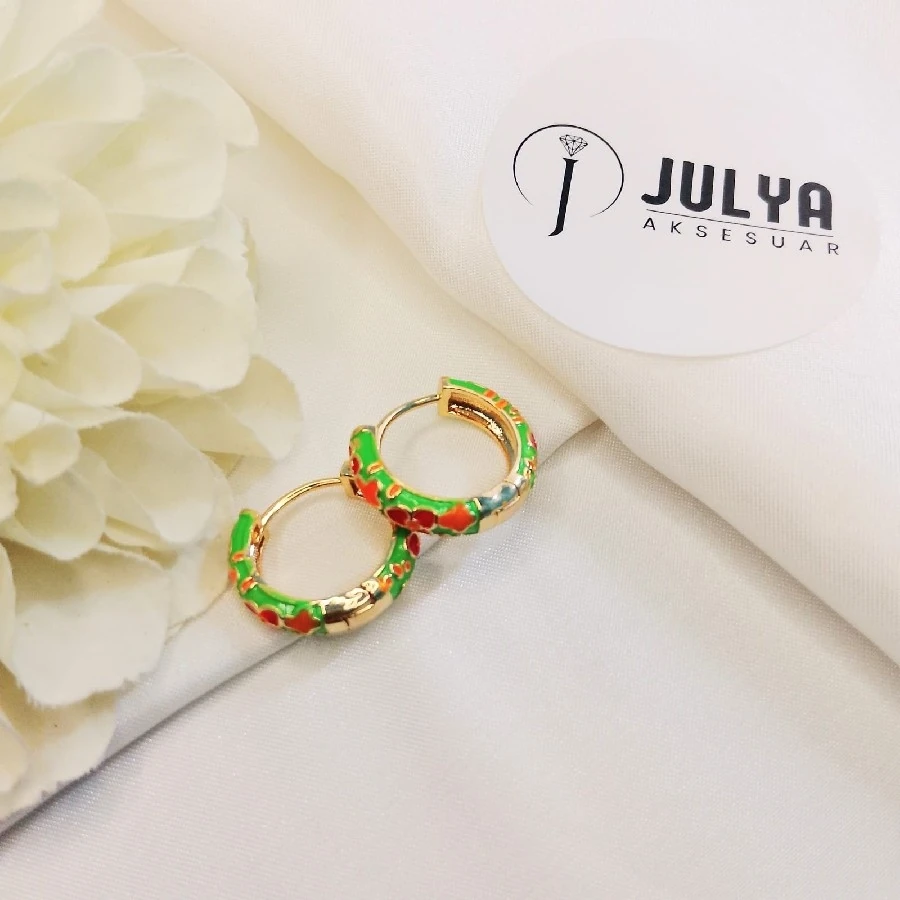 ÇELİK GOLD KARARMAZ PASLANMAZ MİNELİ HALKA KÜPE