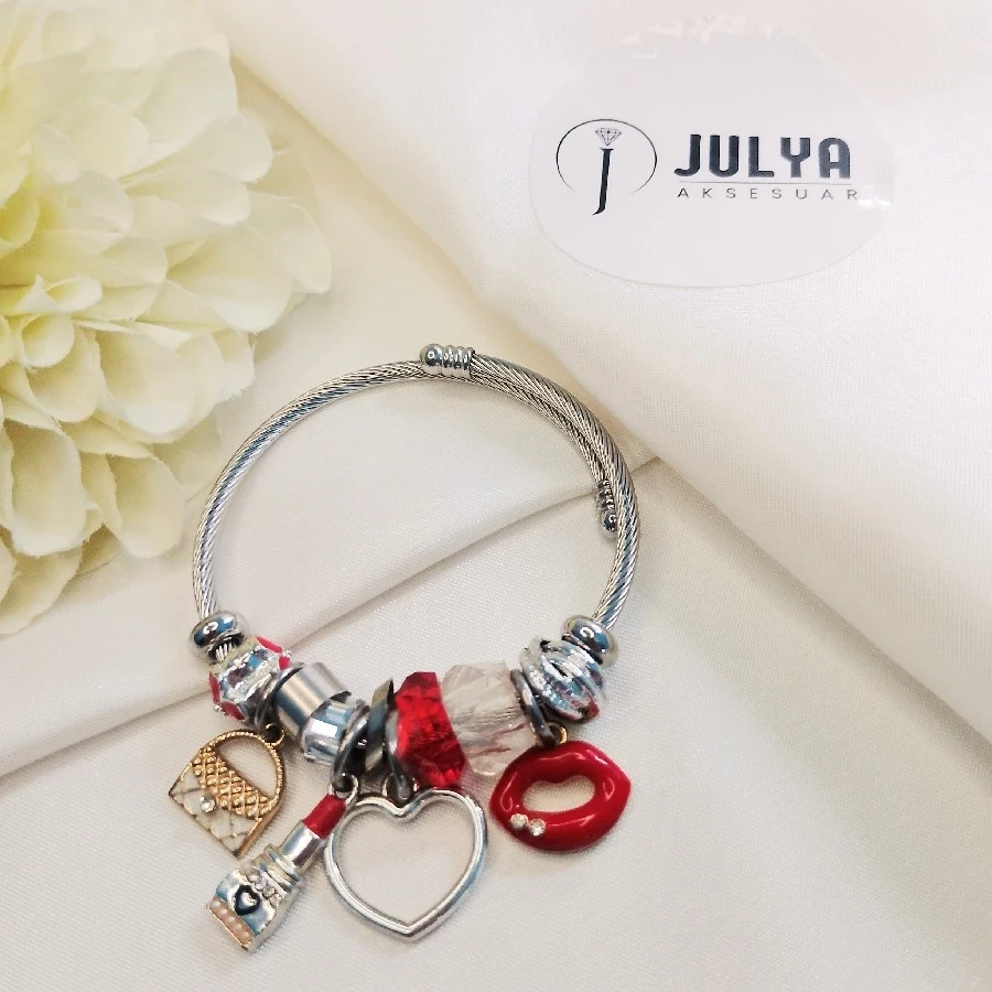 ÇELİK GÜMÜŞ RENGİ KALPLİ ANAHTARLI TAŞLI   KARARMAZ PASLANMAZ PANDORA BİLEKLİK