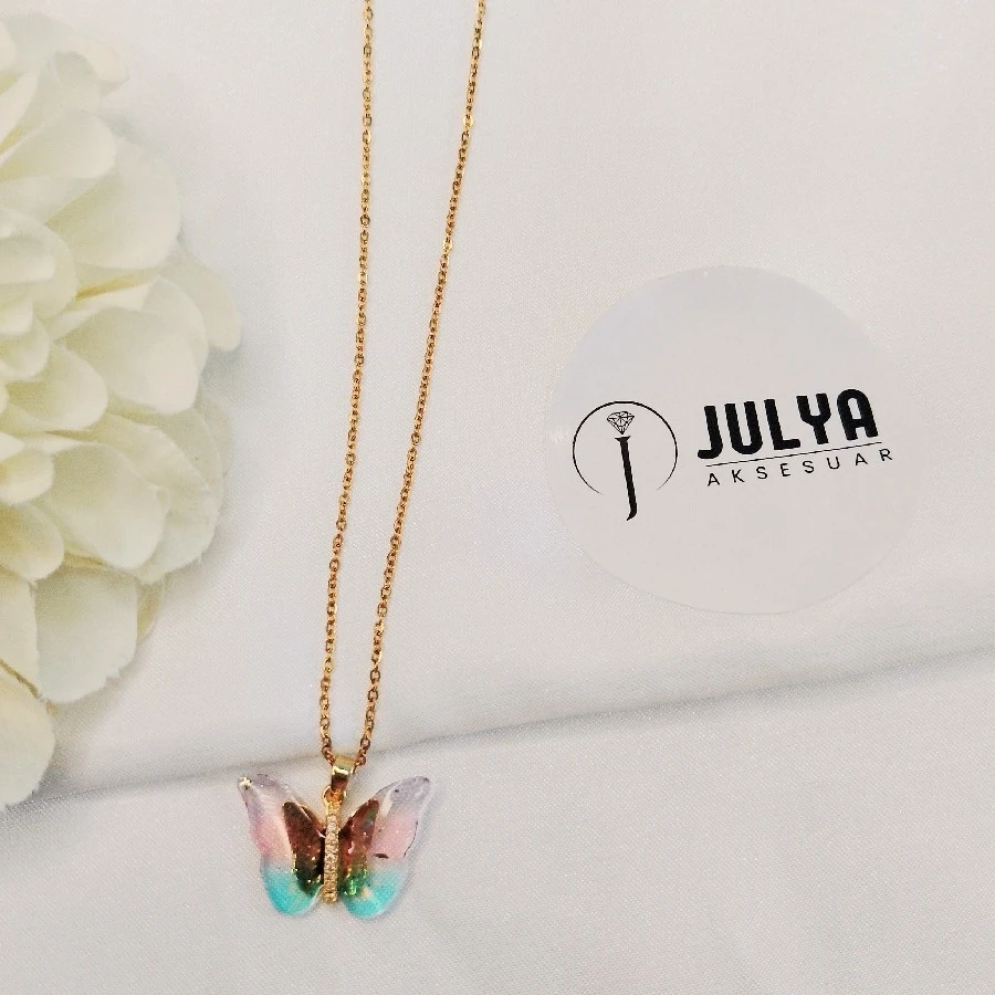 ÇELİK GOLD RENK KELEBEK TAŞLI 45+5 CM KARARMAZ PASLANMAZ KOLYE