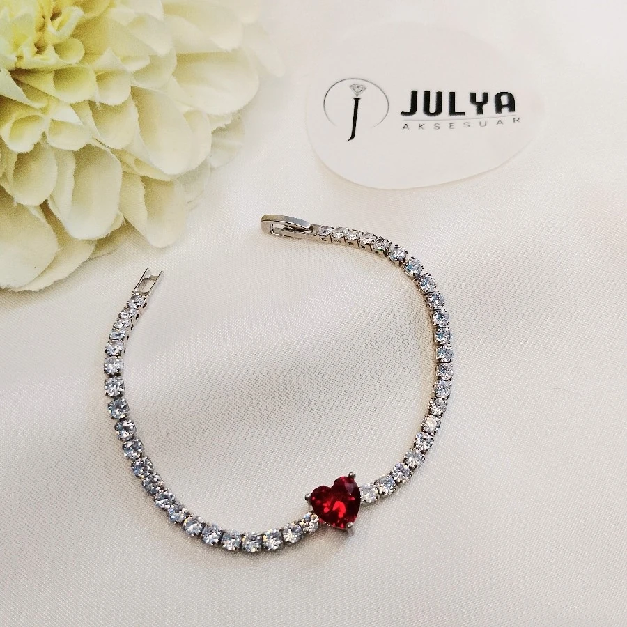 ÇELİK GÜMÜŞ RENGİ KARARMAZ PASLANMAZ KIRMIZI KRİSTAL TAŞLI SU YOLU  BİLEKLİK