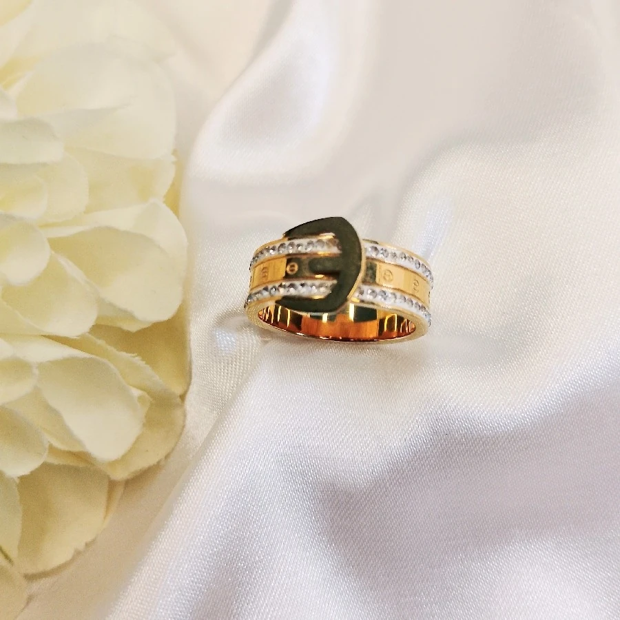 ÇELİK GOLD TAŞLI KARARMAZ PASLANMAZ KEMER 7  NUMARA YÜZÜK