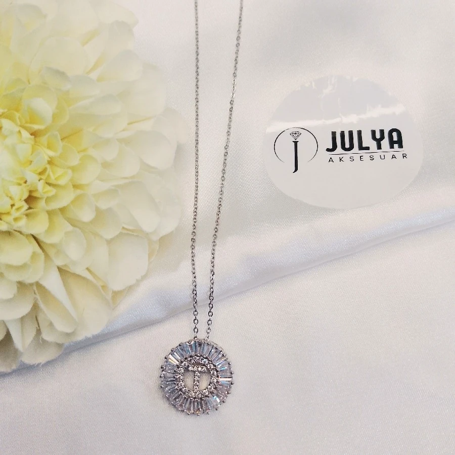 ÇELİK GÜMÜŞ RENGİ KARARMAZ PASLANMAZ KRİSTAL TAŞLI   HARF KOLYE