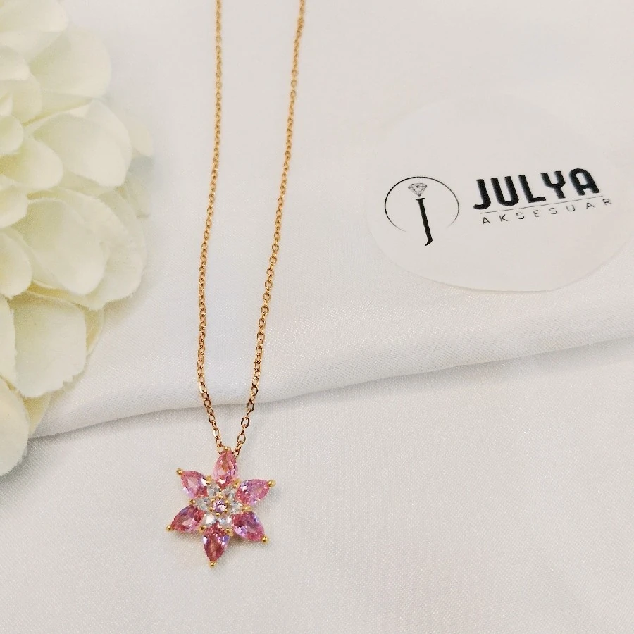 ÇELİK GOLD RENK PEMBE VE BEYAZ TAŞLI YILDIZ UÇLU 45+5 CM KARARMAZ PASLANMAZ KOLYE