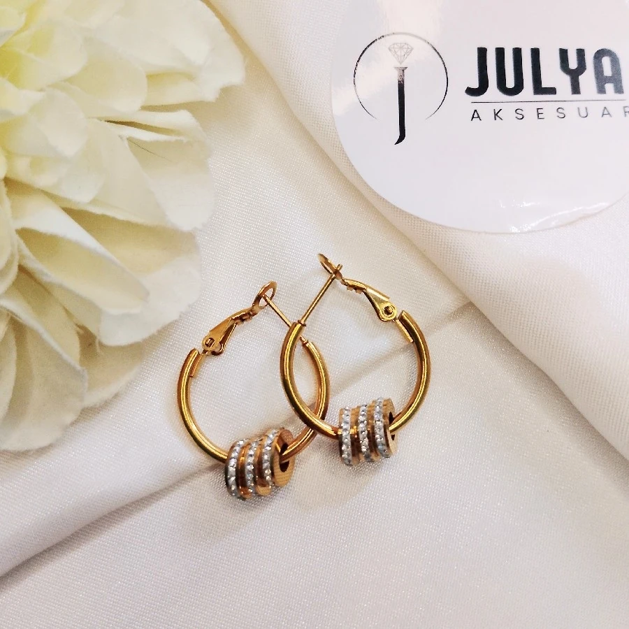 ÇELİK GOLD KARARMAZ PASLANMAZ TAŞLI TAŞLI ŞIK HALKA KÜPE