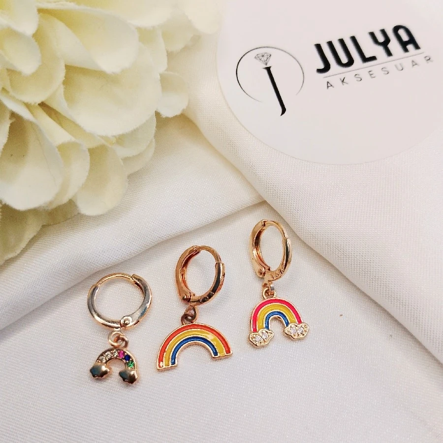 ÇELİK GOLD KARARMAZ PASLANMAZ GÖK KUŞAĞI 3 LÜ KÜPE