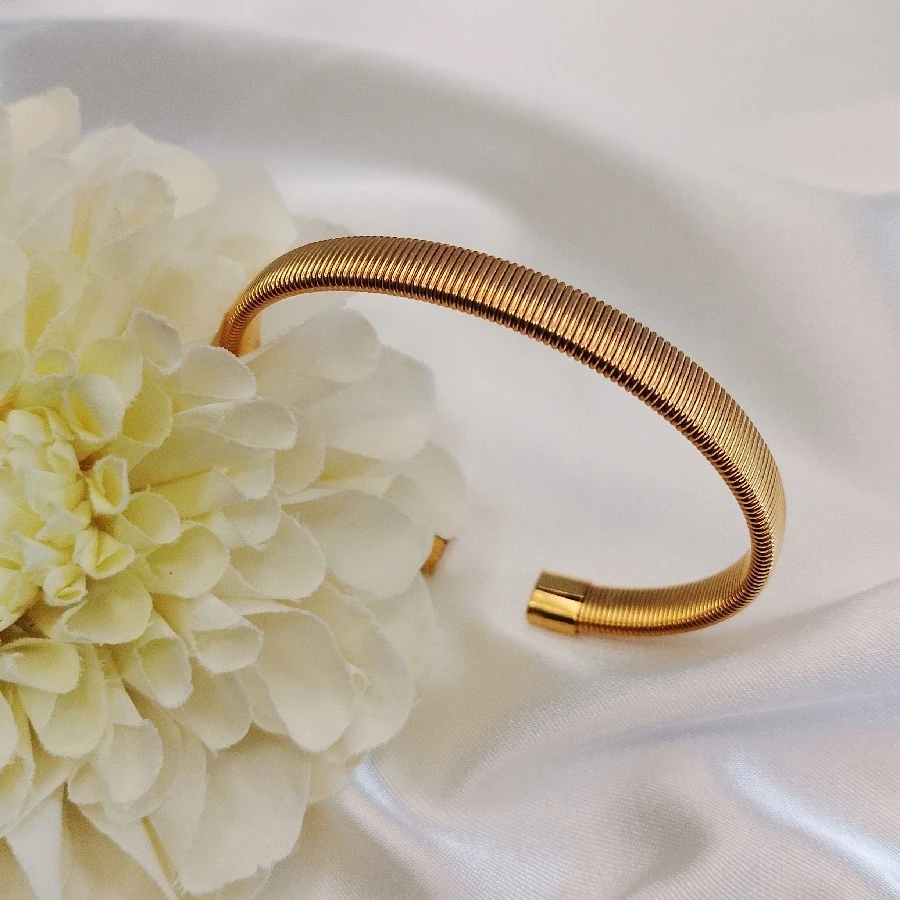 ÇELİK GOLD KARARMAZ PASLANMAZ AYARLANABİLİR KELEPÇE