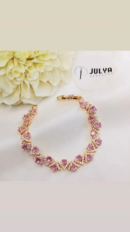 ÇELİK GOLD KARARMAZ PASLANMAZ ZİRKON TAŞLI  ŞIK BİLEKLİK