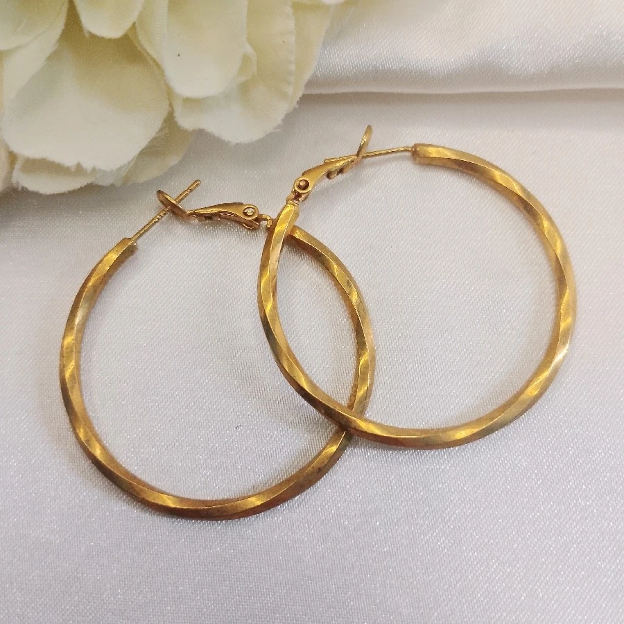 ÇELİK GOLD ORTA BOY HALKA KARARMAZ PASLANMAZ KÜPE