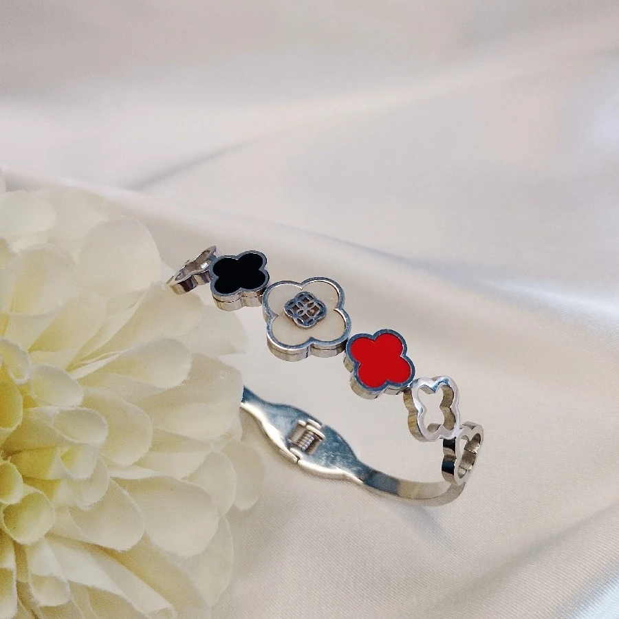 ÇELİK GÜMÜŞ RENGİ MARKA SEDEFLİ YONCA KARARMAZ PASLANMAZ 20 CM