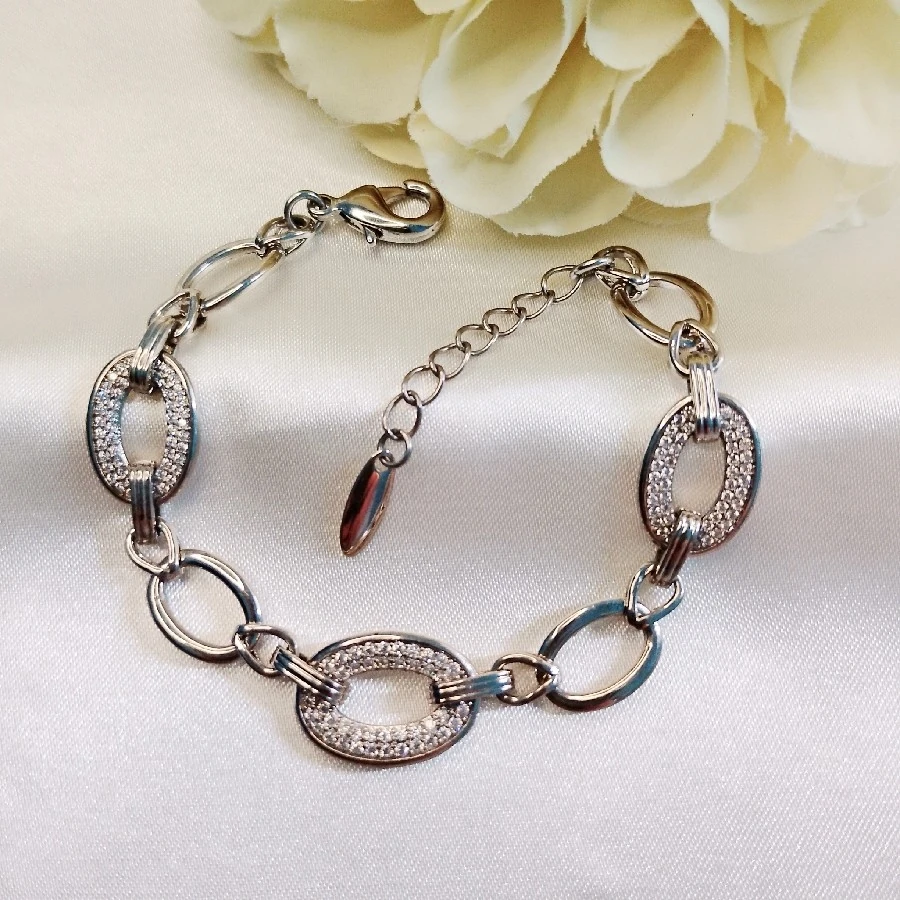 ÇELİK GÜMÜŞ RENGİ ZİRKON TAŞLI  HALKA ZİNCİR KARARMAZ PASLANMAZ BİLEKLİK