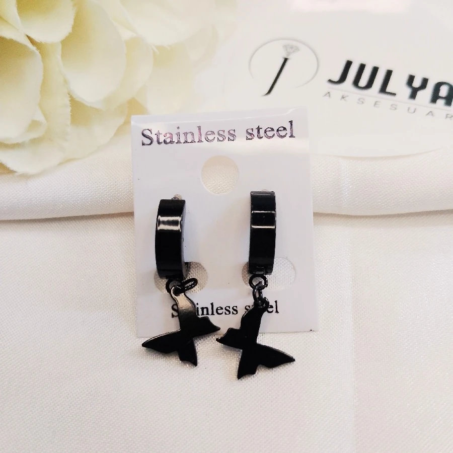 ÇELİK SİYAH KARARMAZ PASLANMAZ KELEBEK SALLANTILI ERKEK KÜPE