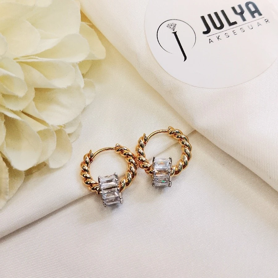 GÜMÜŞ RENGİ GOLD PİRİNÇ KAPLAMA  HALKA KÜPE