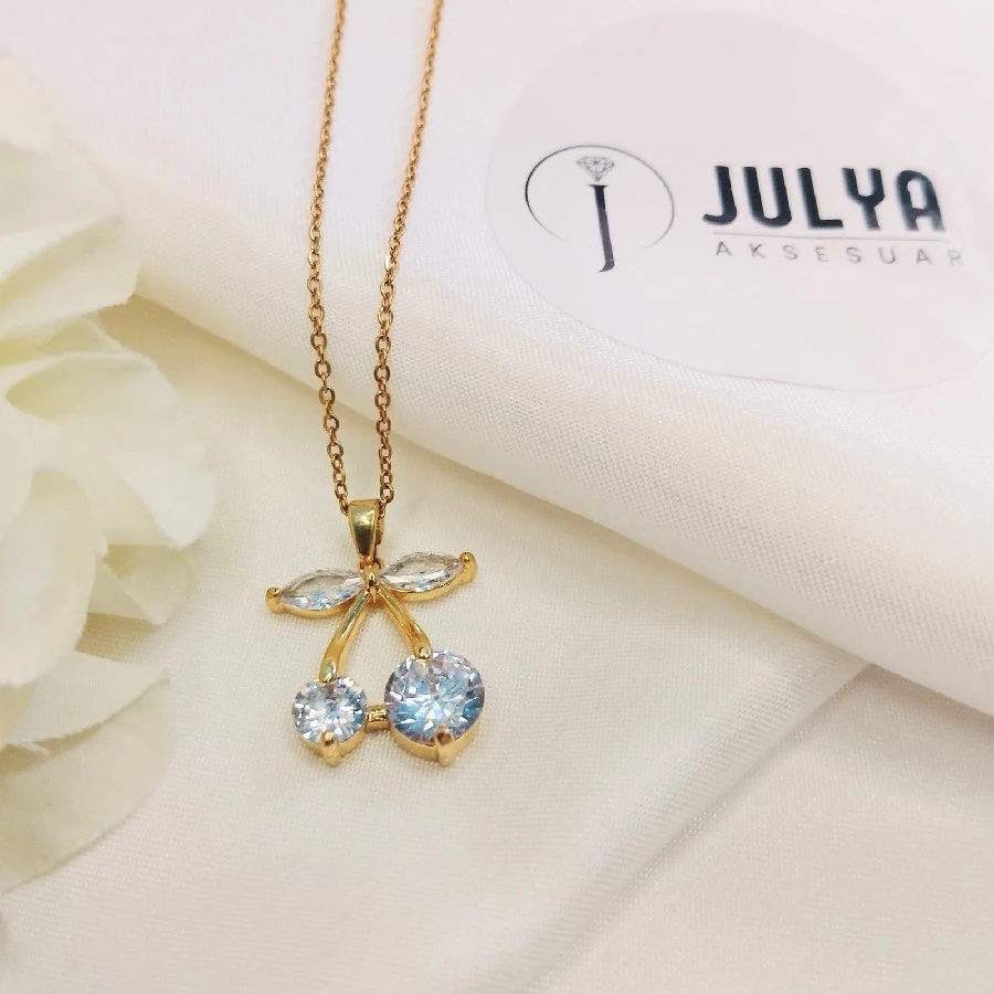 ÇELİK GOLD KARARMAZ PASLANMAZ KRİSTAL TAŞLI KİRAZ 45+5 CM KOLYE