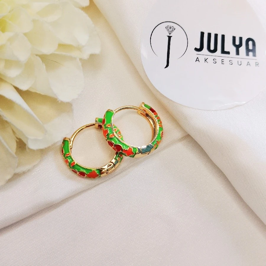 ÇELİK GOLD KARARMAZ PASLANMAZ RENKLİ MİNELİ HALKA KÜPE