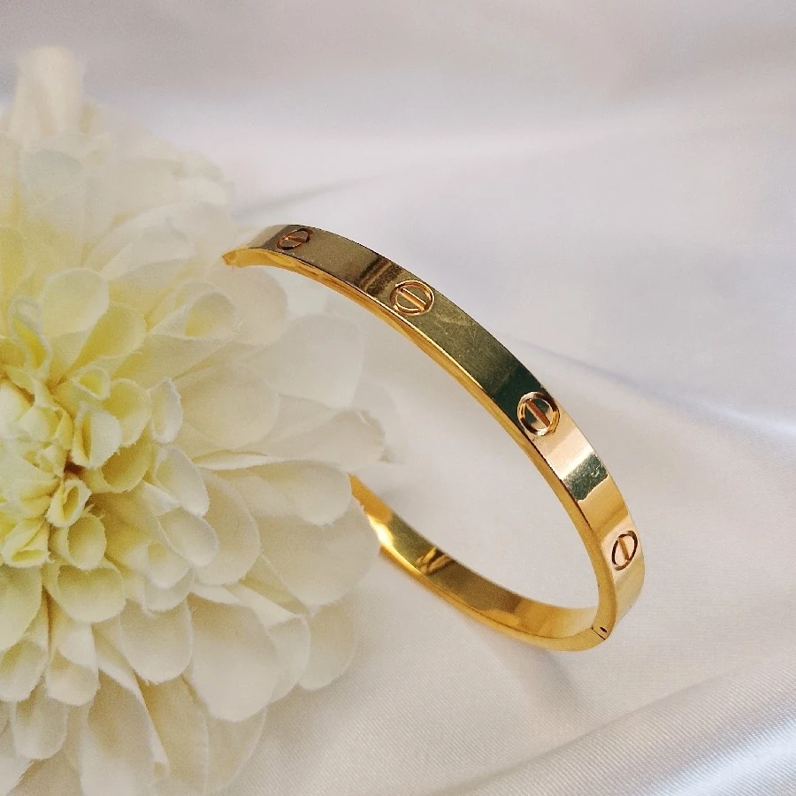 ÇELİK GOLD KALIN MARKA KARARMAZ PASLANMAZ 21 CM KELEPÇE