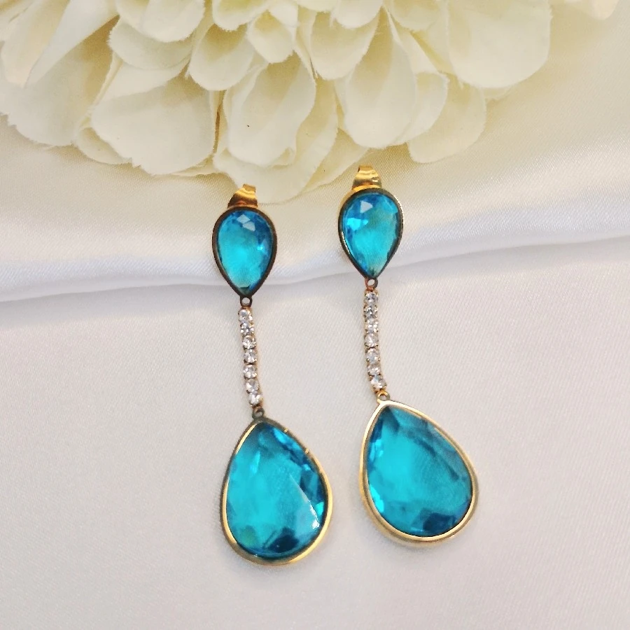 ÇELİK GOLD MAVİ KIRİSTAL TAŞLI KARARMAZ PASLANMAZ SUYOLU KÜPE