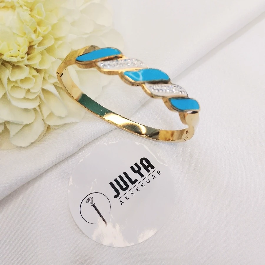 ÇELİK GOLD KARARMAZ PASLANMAZ TAŞLI  MAVİ RENKLİ 20 CM KELEPÇE