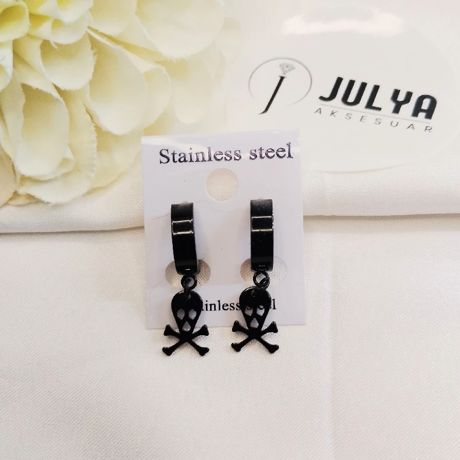 ÇELİK SİYAH KARARMAZ PASLANMAZ SALLANTILI ERKEK KÜPE