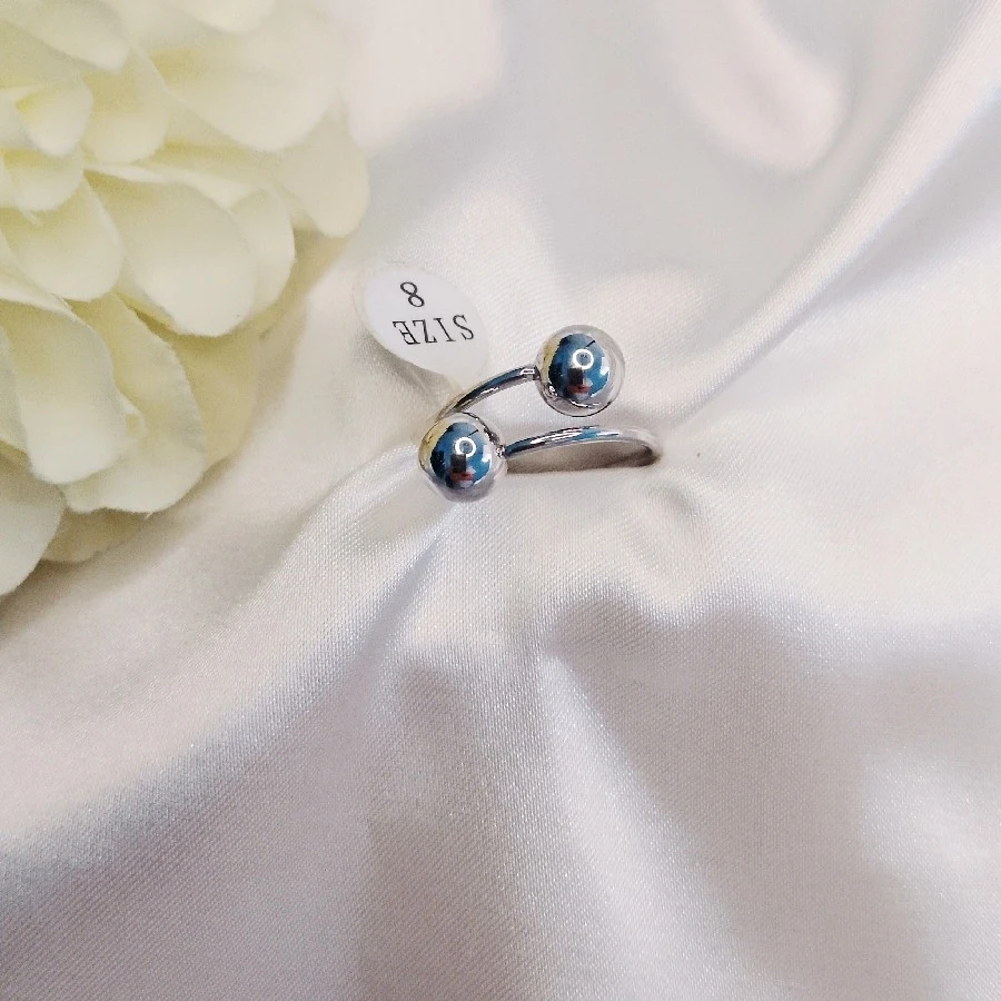 ÇELİK GÜMÜŞ RENGİ KARARMAZ PASLANMAZ  8 NUMARA YÜZÜK